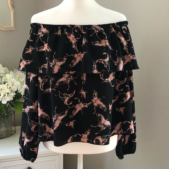 ARITZIA WILFRED Morel Butterfly Off-The-Shoulder Shirt Black w/ Pink Size Small - Picture 11 of 11